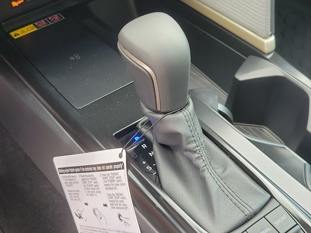 Used 2026 Toyota Camry SE FWD image 28