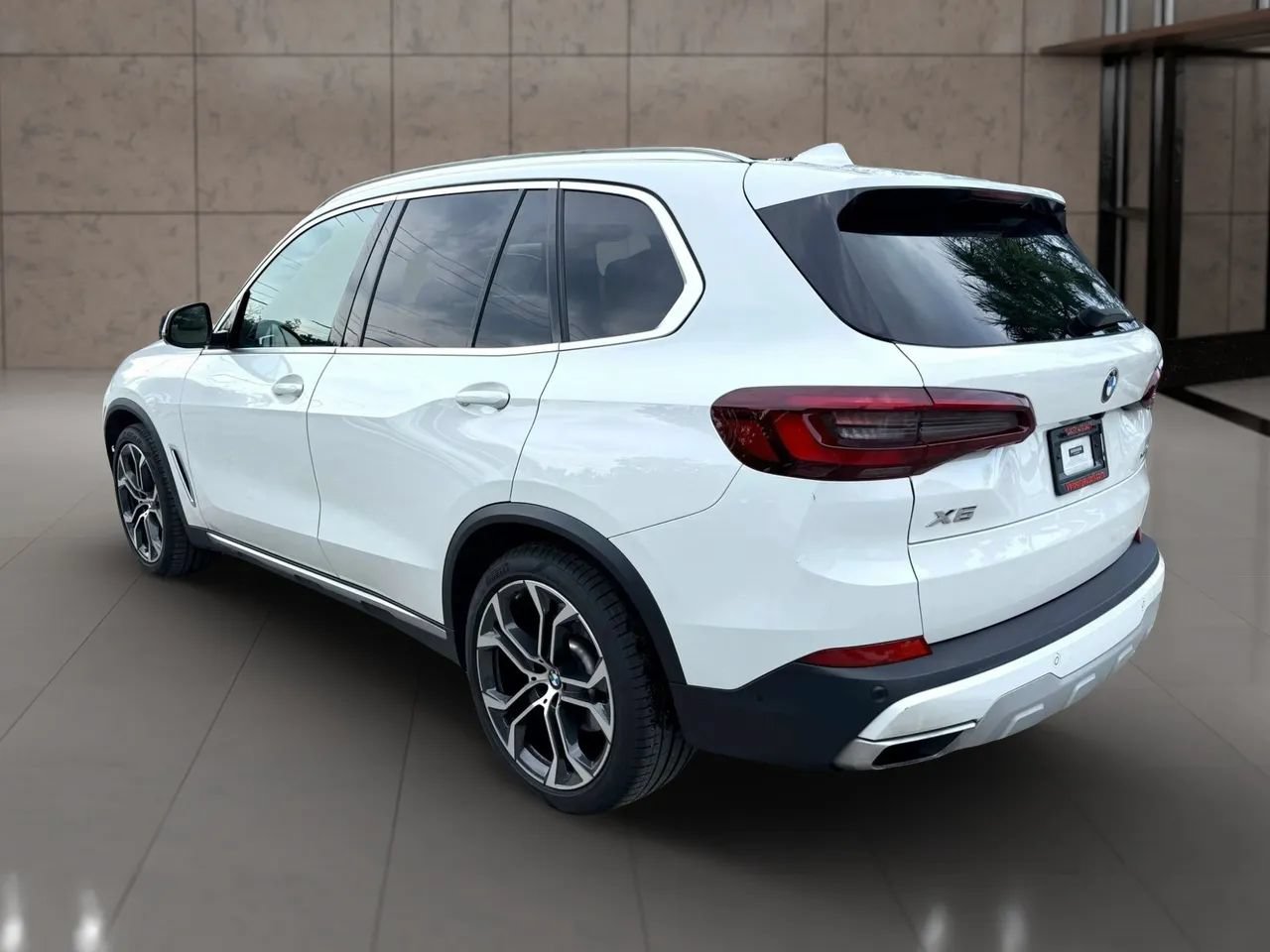 Used 2021 BMW X5 sDrive40i w/ Premium Package 2 RWD image 5