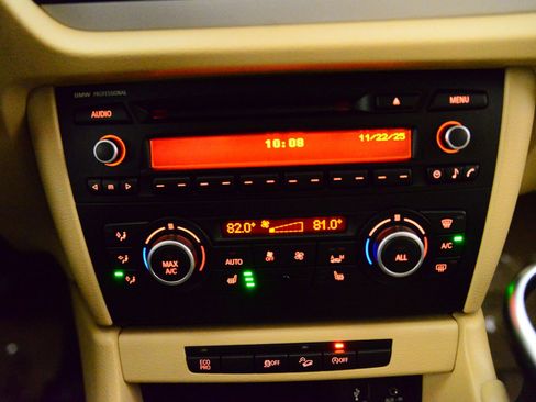 Used 2015 BMW X1 xDrive28i image 15