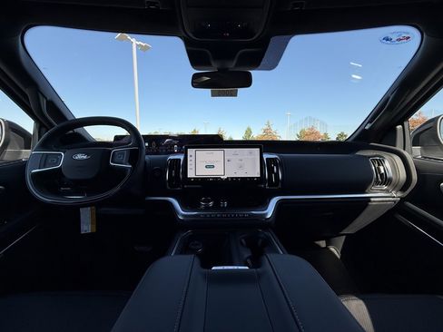 New 2025 Ford Expedition Platinum w/ Stealth Performance Package image 30