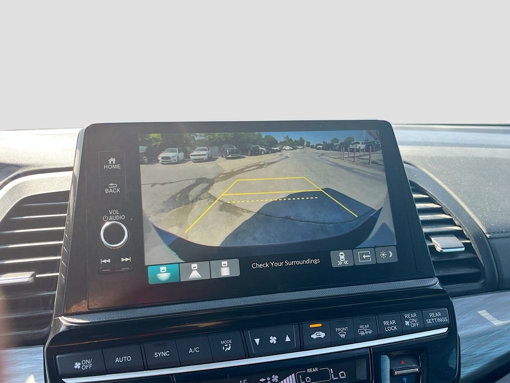 Used 2025 Honda Odyssey Elite image 13