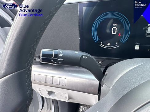 Used 2024 Hyundai Kona SEL AWD/4WD image 15