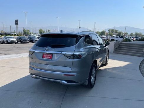 Used 2023 Buick Enclave Avenir w/ Avenir Technology Package AWD/4WD image 5