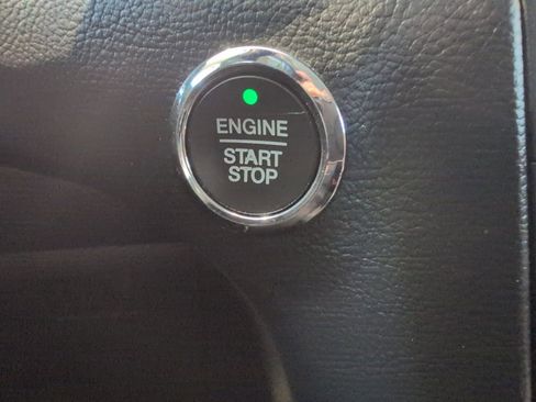 Used 2018 Ford Edge SEL w/ Equipment Group 201A AWD/4WD image 19