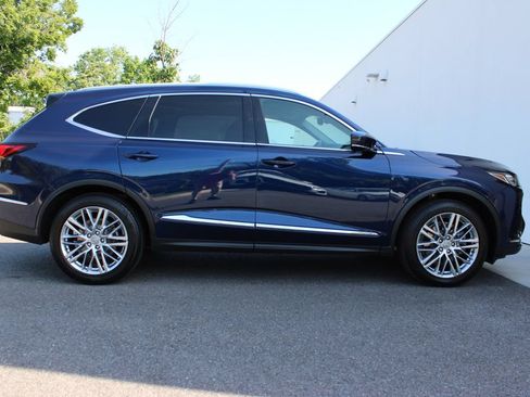 Used 2023 Acura MDX SH-AWD w/ Advance Package image 34