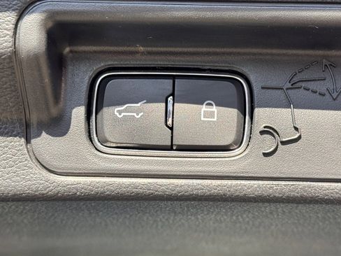 Certified 2022 Ford Explorer XLT w/ Equipment Group 202A image 14