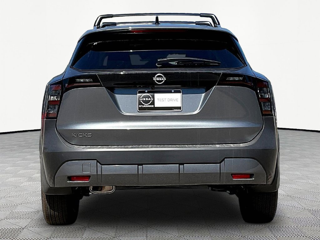 New 2027 Nissan Kicks SV FWD image 4