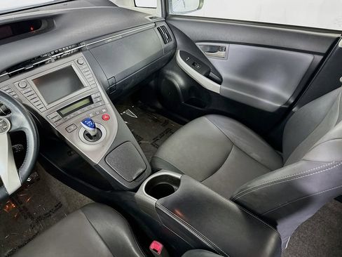Used 2013 Toyota Prius Four image 30