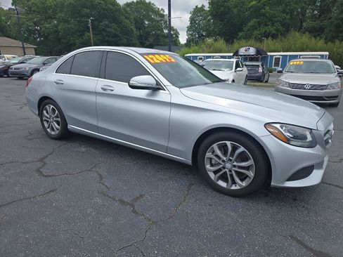 Used 2015 Mercedes-Benz C 300 Sedan image 3