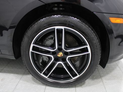 Used 2021 Porsche Macan S AWD/4WD image 5