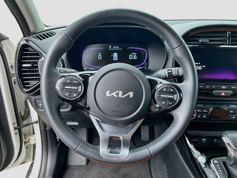 Used 2025 Kia Soul EX FWD image 11
