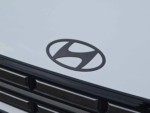 Used 2025 Hyundai Santa Fe XRT image 12