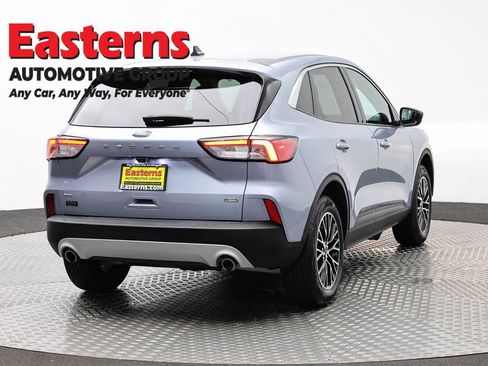 Used 2022 Ford Escape SE w/ Convenience Package FWD image 5