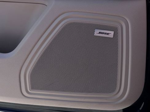 Certified 2022 Porsche Macan AWD/4WD image 24