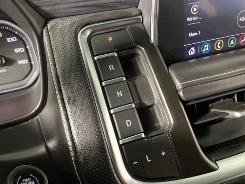 Used 2021 GMC Yukon SLT w/ Rear Media and Nav Package image 22