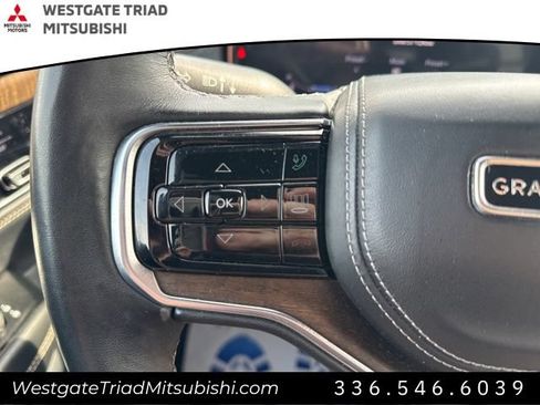 Used 2023 Jeep Grand Wagoneer Series II w/ Flexible Seating Group AWD/4WD image 10