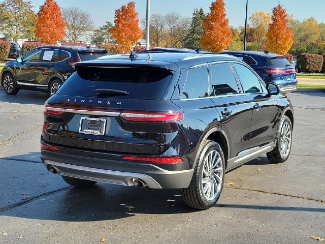 Used 2024 Lincoln Corsair Reserve w/ Equipment Group 201A AWD/4WD image 4