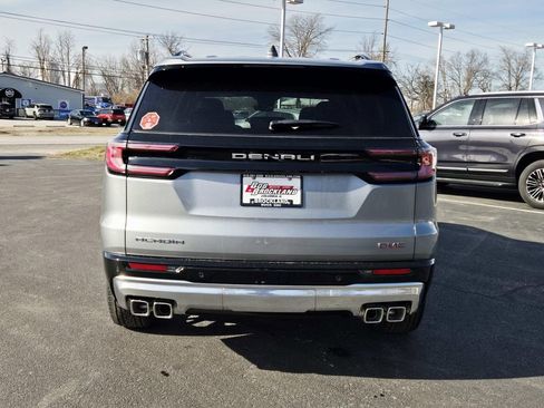 New 2026 GMC Acadia Denali w/ Super Cruise Package FWD image 4
