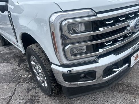 Used 2024 Ford F350 Lariat w/ Lariat Ultimate Package image 3