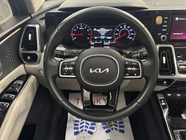 Used 2022 Kia Sorento SX AWD/4WD image 12