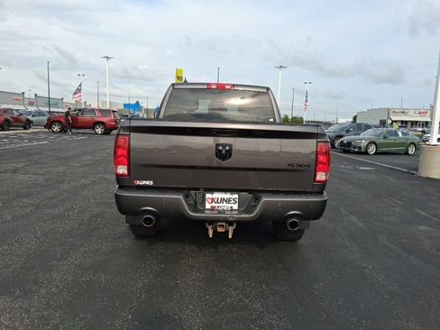 Used 2019 RAM 1500 Express w/ Wheel & Sound Group AWD/4WD image 11