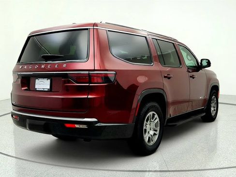 Used 2023 Jeep Wagoneer 4WD image 5