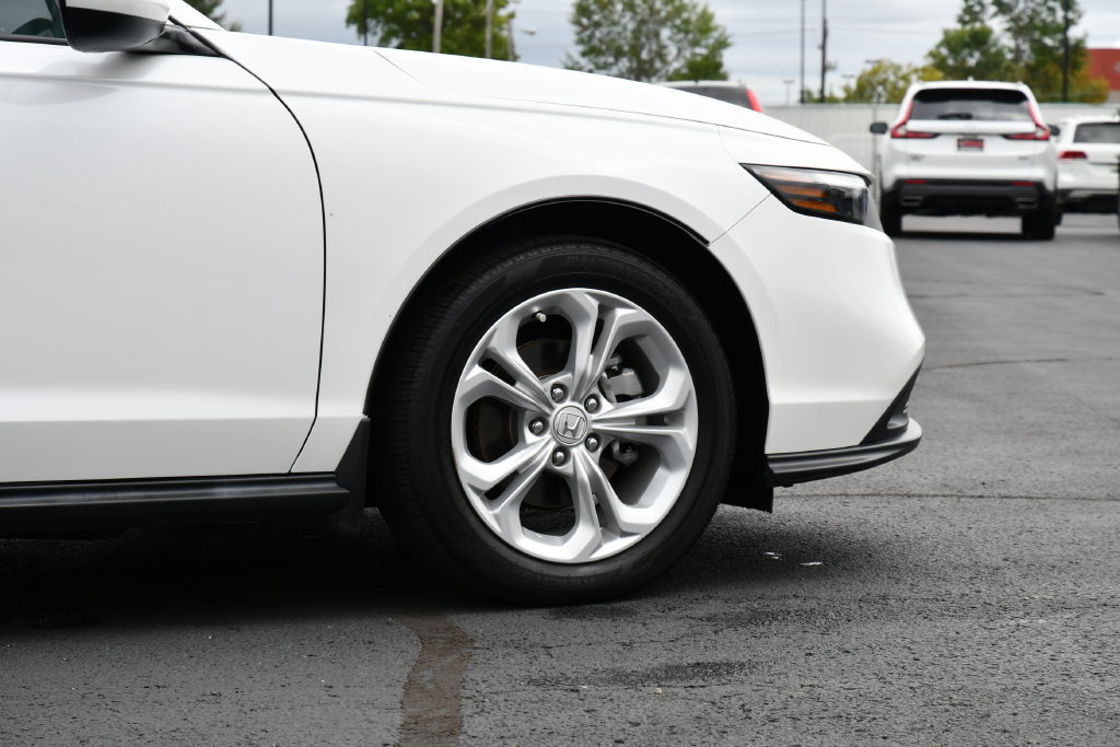 Used 2023 Honda Accord LX image 9