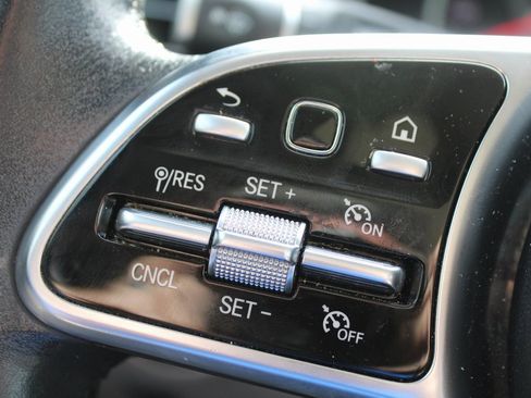 Certified 2021 Mercedes-Benz GLC 300 image 29