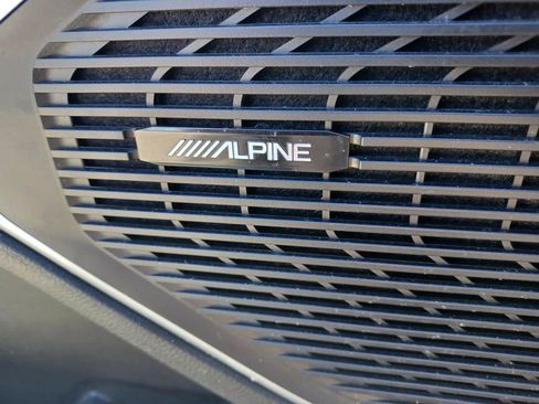 Used 2024 Jeep Wagoneer Series II w/ Premium Group I AWD/4WD image 17