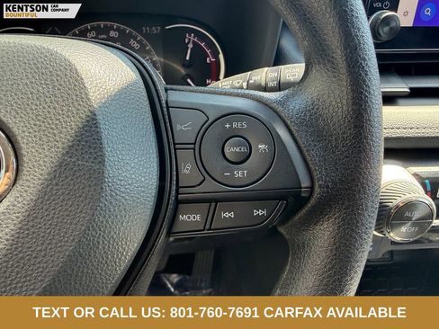 Used 2025 Toyota RAV4 XLE AWD/4WD image 16
