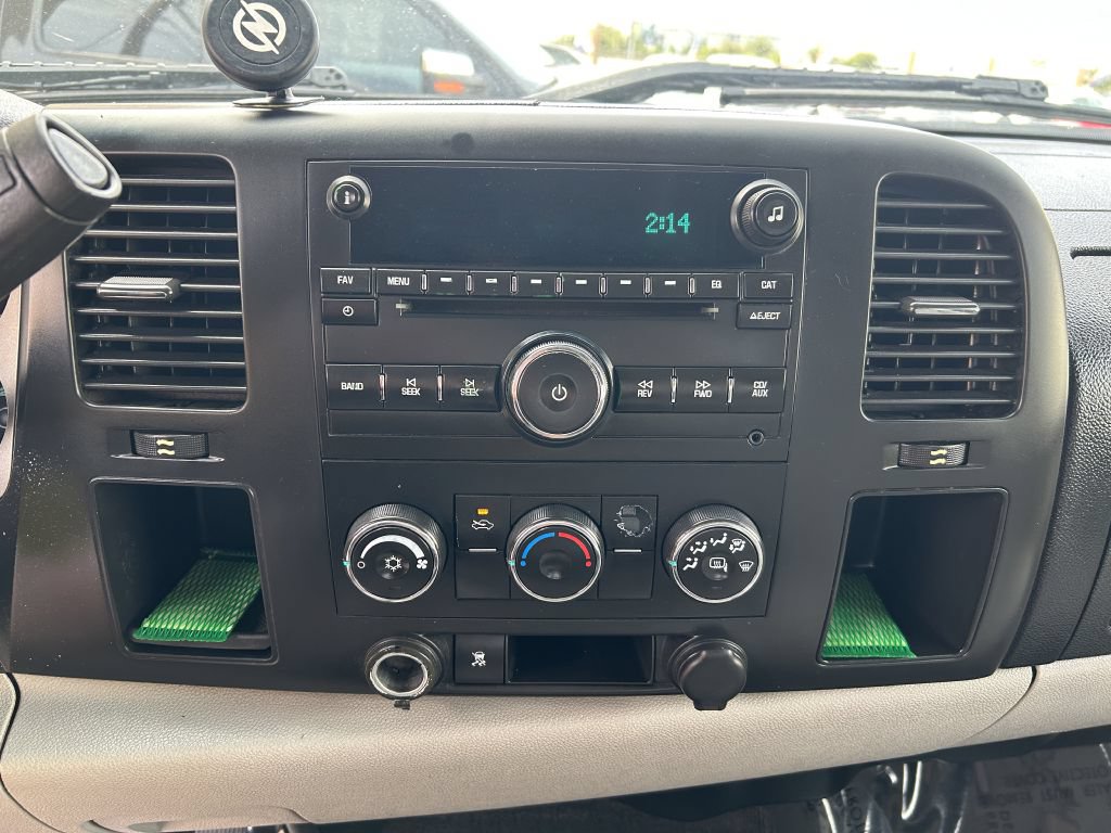 Used 2011 Chevrolet Silverado 1500 LT RWD image 7