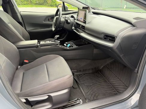 Used 2023 Toyota Prius LE FWD image 14