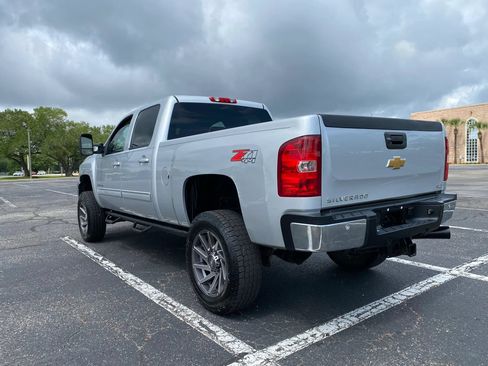 Used 2014 Chevrolet Silverado 2500 LTZ w/ LTZ Plus Package AWD/4WD image 7