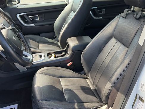 Used 2017 Land Rover Discovery Sport HSE image 9
