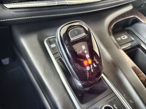 Certified 2021 Cadillac Escalade Sport Platinum AWD/4WD image 15