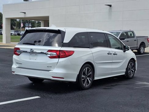 Used 2019 Honda Odyssey Elite image 2