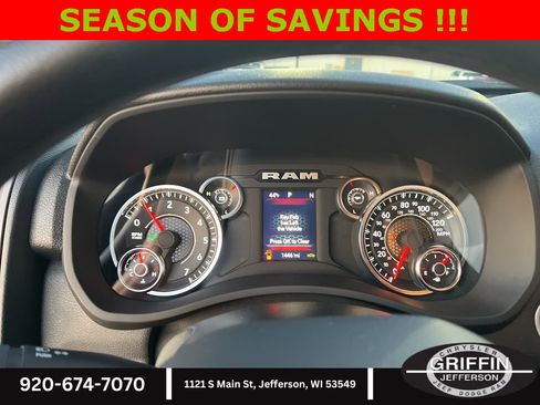 Used 2024 RAM 2500 Tradesman w/ Chrome Appearance Group image 31