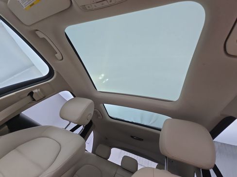 Certified 2018 Mercedes-Benz GLC 300 image 30