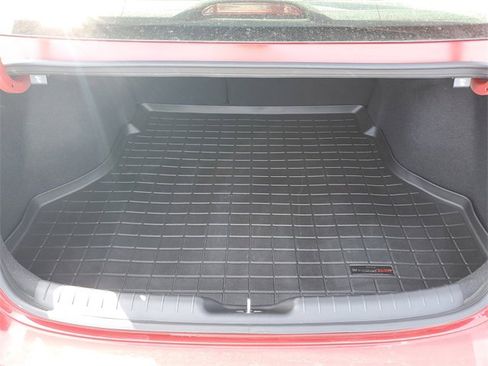 Used 2023 Hyundai Elantra Limited image 11