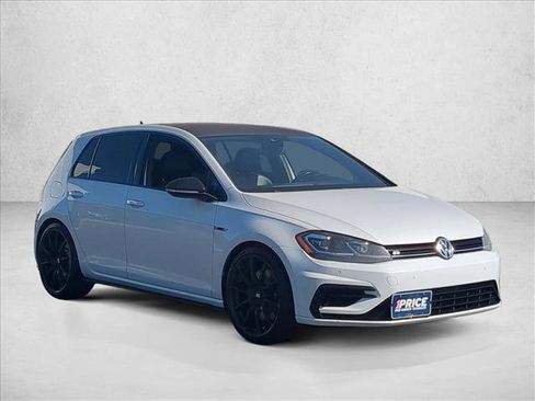 Used 2018 Volkswagen Golf R 4-Door AWD/4WD image 3
