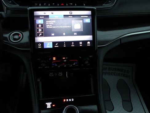 Used 2023 Jeep Grand Cherokee L Limited image 17