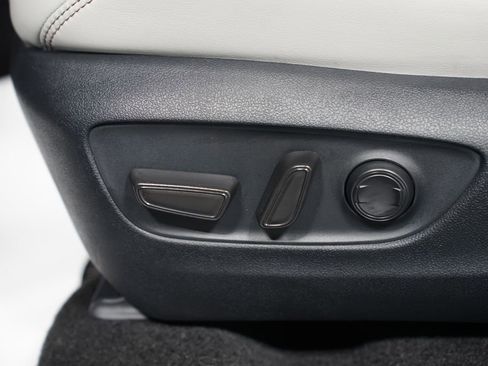 Certified 2024 Toyota RAV4 XLE Premium image 33