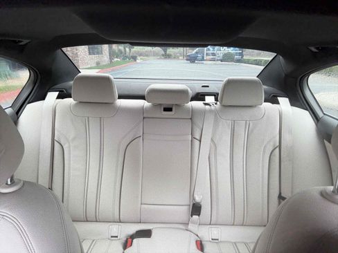 Used 2017 BMW 540i image 44