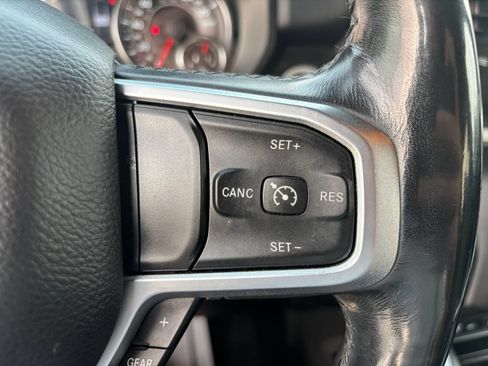 Used 2019 RAM 1500 Big Horn AWD/4WD image 11