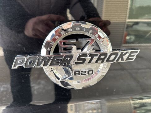 Used 2015 Ford F350 Platinum image 14