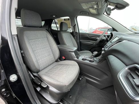 Used 2023 Chevrolet Equinox LT image 27