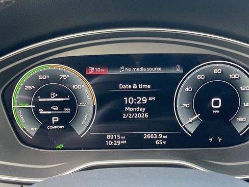 Used 2024 Audi Q5 e Premium Plus image 7