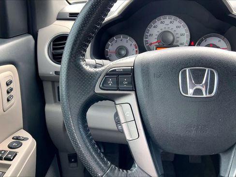 Used 2015 Honda Pilot Touring image 24