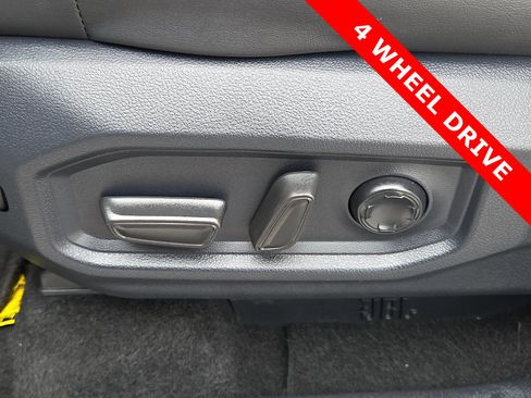 Used 2023 Toyota Tundra Capstone AWD/4WD image 14