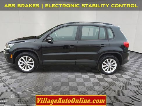 Used 2017 Volkswagen Tiguan S image 9